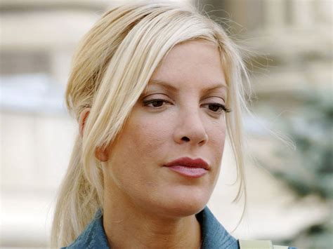 Tori Spelling Says She S Expecting A Girl