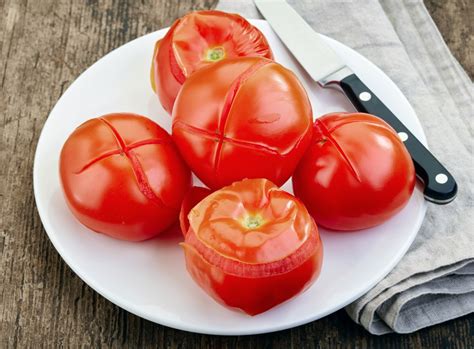 How To Remove A Tomato Skin In A Few Simple Steps