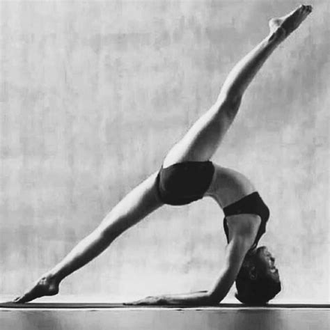 How to master the standing back tuck in 5 simple steps. Sensational Splits Love this insane shoulder stand back ...