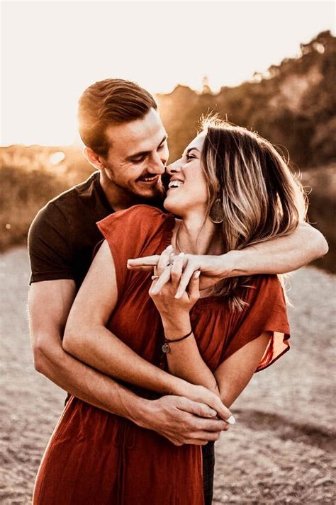 23 Creative And Romantic Couple Photo Ideas Fancy Ideas About Hairstyles Nails Outfits And