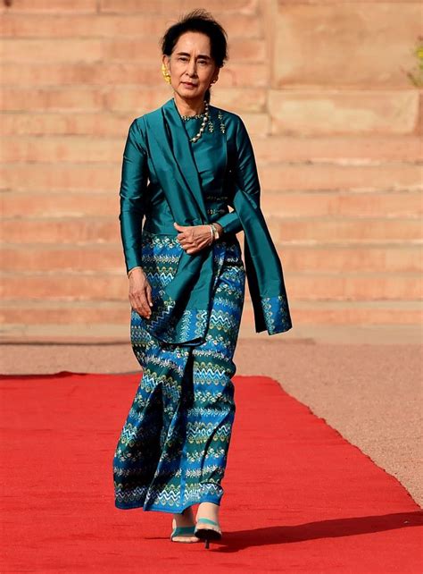 Aung san suu kyi defends myanmar against rohingya genocide allegations at the hague. Картинки по запросу Aung San Suu Kyi dresses