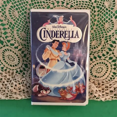 WALT DISNEYS CINDERELLA Masterpiece Collection VHS Tape 1995 Vintage