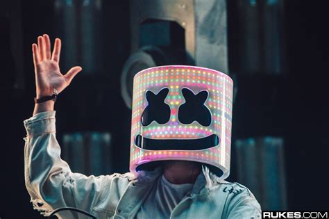Marshmello Continues To Experience College Life With New Video Blocks