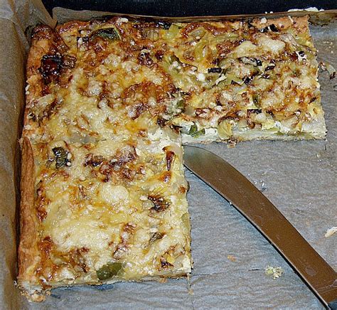 Zwiebelkuchen mit Quark Öl Teig Rezept mit Bild