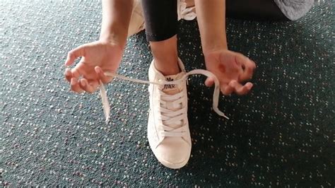 How To Tie Your Shoe Laces Quickly YouTube