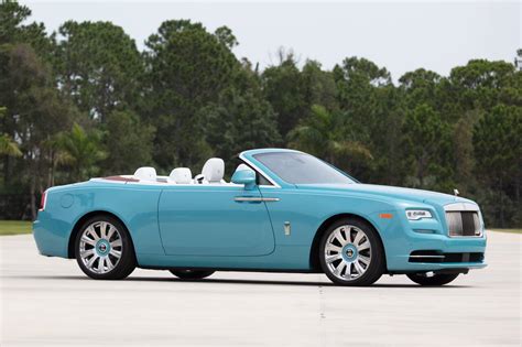 The rolls royce dawn is now the sole rolls royce convertible model for 2019. 2017 Rolls Royce Dawn Convertible
