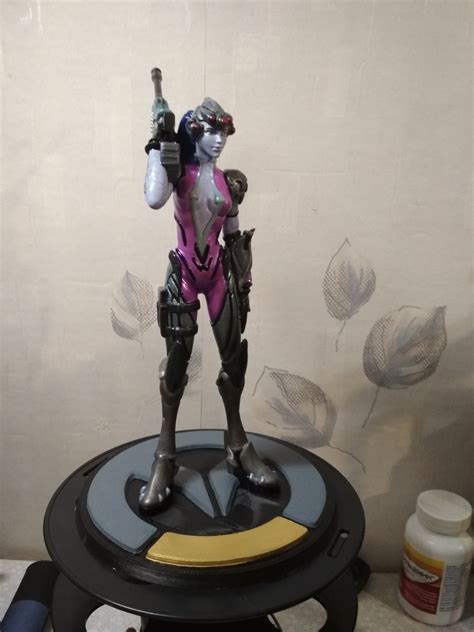 3d printable overwatch widowmaker 75mm scale model by printed obsession