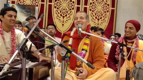 Hh Sacinandan Swami Maharaj Kirtan Youtube