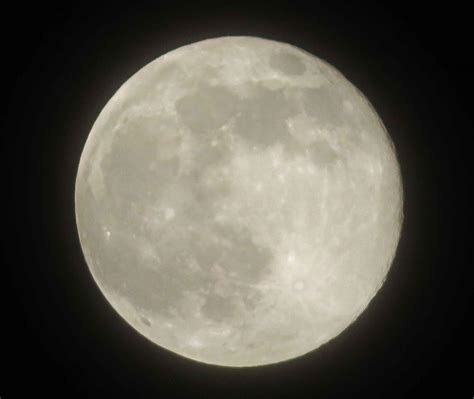 Pre And Post Images Of The Largest Full Moon Of The Year Lunar