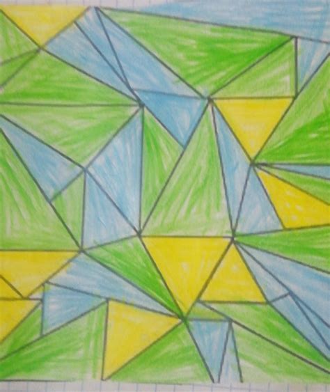 Colores de verde los triángulos isosceles de azul los equiláteros y deAlgunos niños de
