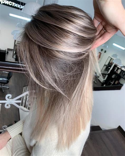 Crimped hair is presented as one of the biggest hairstyle trends for women. Wunderschöne Frisuren für 2021 (50 Fotos + Videos) | Neue ...