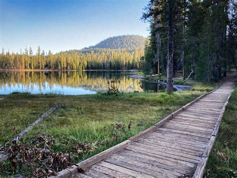 7 Best Day Hikes In Lassen Volcanic National Park The National Parks
