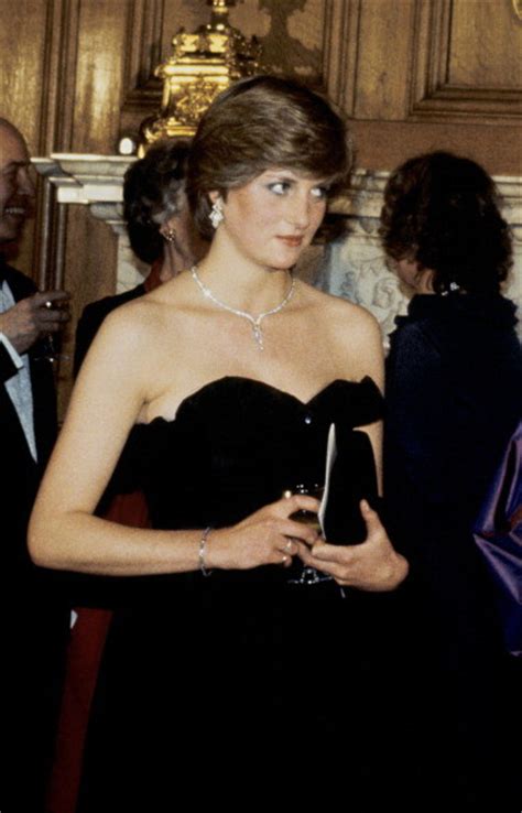 Teenage Princess Diana Stuns In Little Black Dress In 1981 Photo