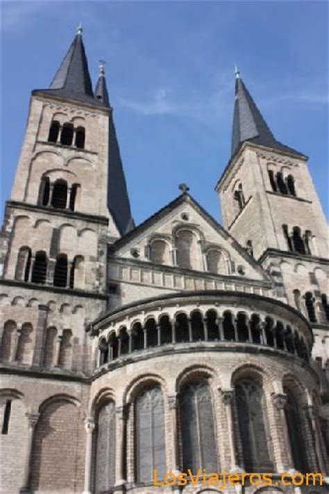 Bei der burschenschaft alemannia zu bonn, der ältesten bonner burschenschaft, gegründet 1844. Catedral de Bonn - Alemania - Bonn Cathedral - Germany ...