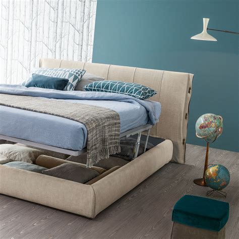 Die langjährige produktionserfahrung von bonaldo führt zur schaffung hochwertiger produkte mit einem sich ständig weiterentwickelnden design. Bonaldo Bett Cuff Stauraum grau - Möbel Bär AG
