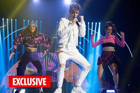 Strictlys Hrvy Risks Fix Row As He Admits Hes Had Professional Dance