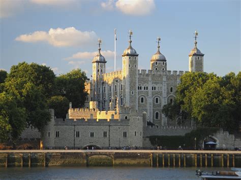 Zu den bekanntesten sehenswürdigkeiten gehören der tower of london. Tower of London | Urlaubsguru.de