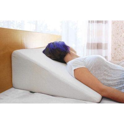 Wedge pillows are orthopedic pillows that help correct your body posture, to aid in the relief of various conditions. Top 10 Best Bed Wedge Pillows in 2020 Reviews - Go On Products