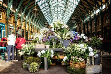 We specialize in luxury flowers delivery, monday to sunday in london and uk. Explore Covent Garden Market in London England | Covent ...