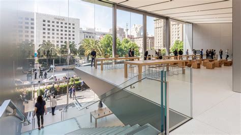 Just 9 minutes' walk to union square, courtyard by marriott san francisco union square features modern rooms with early twentieth century architecture in a prime central downtown. Apple's new San Francisco store showcases Jony Ive's ...