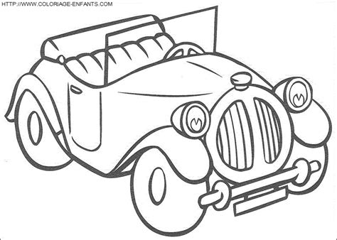 On le reconnait assez facilement à son bonnet bleu sur lequel il y a un grelot et à sa voiture jaune et rouge. Coloriage oui oui son taxi jaune à imprimer et à colorier