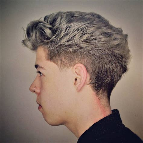 Textured messy curly hair with a fringe. 15+ Men's Wavy Hair Hairstyles (2020 Cool Styles)