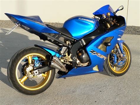 Wanted it to look as trick as i could and make the tank a big feature. ZX-6R 03-04 ARTEK REAR | Zx6r, Bike, Artek