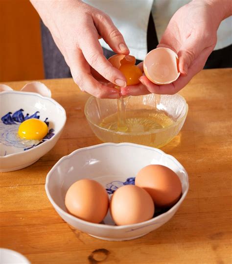 How To Separate Eggs 6 Ways
