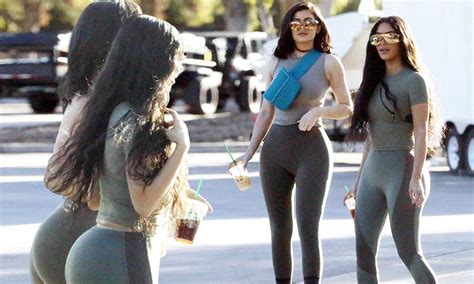 Kim Kardashian And Kylie Jenner Show Off Identical Curves Kylie Jenner