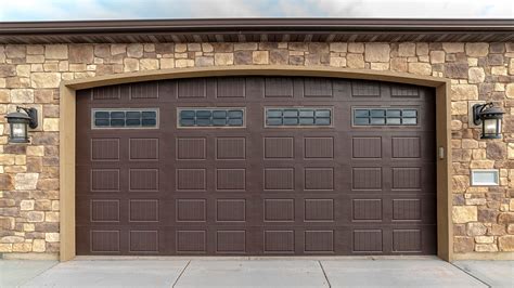 5 Reasons To Upgrade Your Garage Door