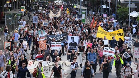 In melbourne protesters well and truly outnumbered police for the majority of the rally. Protests Melbourne CBD: Thousands of commuters slowed by ...