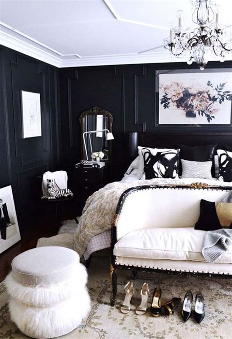 Black And White Bedroom Walls
