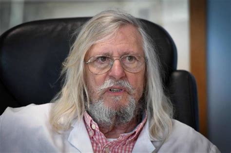 Idéal pour lui tomber dessus, encore une fois. Didier Raoult quitte le Conseil scientifique | VL Média