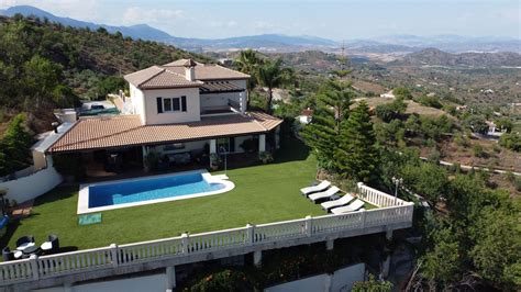 8 Bedroom Country House In Monda Property Luxury Holiday Villas And Homes