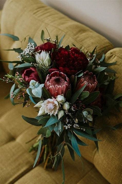Wedding Flower Trends 2019 20 Protea Wedding Bouquets Red Bouquet
