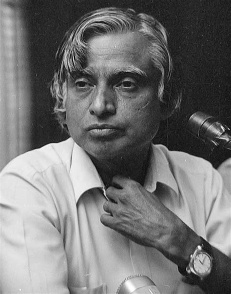 Atul ojhal has used 2b, 4b 6b graphite pencils, soft & hard charcoal with white canvas. 38 Rare photos of APJ Abdul Kalam that will instantly ...