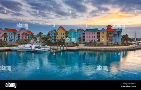 Bahamas Nassau Sunset Over Paradise Hi Res Stock Photography And Images