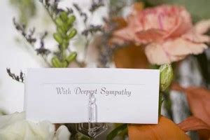 How To Write A Condolence Or Sympathy Cards Properly