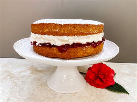 Victoria Sponge Cake With Fresh Cream And Strawberry Jam Daffodil Kitchen