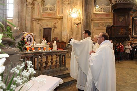 Влакове от cogoleto до торино: Marene in festa