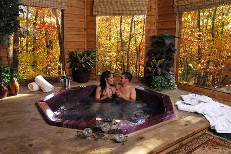 These one bedroom, one bath, romantic honeymoon cabins in the woods are rustic on the outside and beautiful on the inside. Romantic Honeymoon Cabins in Georgia Mountains at Forrest ...