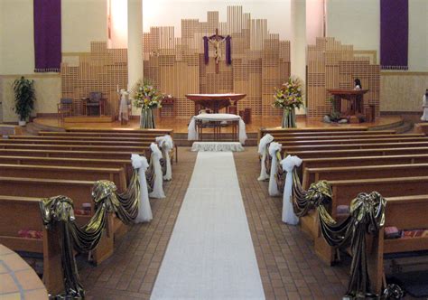 1300 ad., is one of the youngest of the norwegian stave churches. Draping a church with fabric