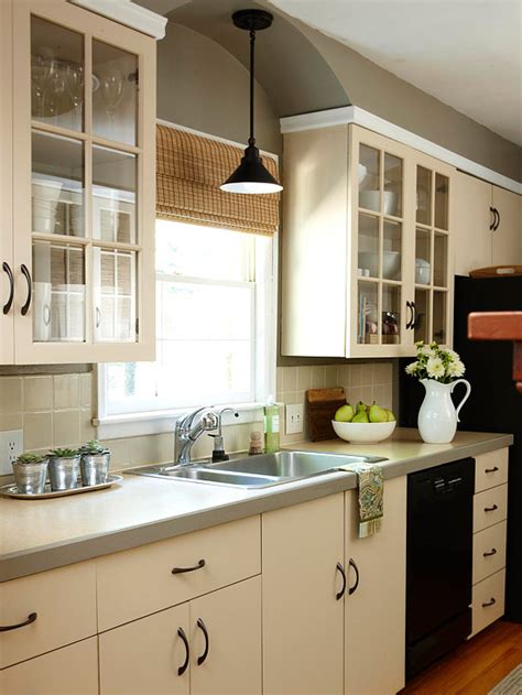 It's a room you spend a lot of time in, from cooking to unloading groceries. New Home Interior Design: Budget Kitchen Remodeling