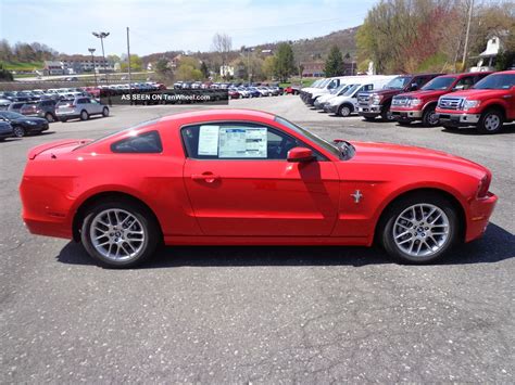 Pozycja 2014 ford mustang została wylicytowana za $2,700 usd (plus wymagane opłaty). 2014 Mustang V6 Coupe Premium Pony Package Automatic Race ...