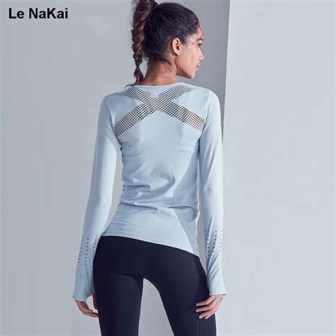 le nakai seamless sports shirt women long sleeves workout yoga top with thumb hole sexy mesh