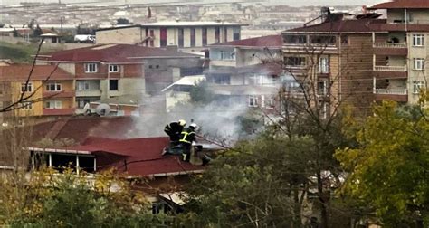 Kısa sürede alevlere teslim olan bölgeye itfaiye ve orman ekipleri sevk edildi. Kocaeli'de Çatı Katında Çıkan Yangın Paniğe Sebep Oldu ...