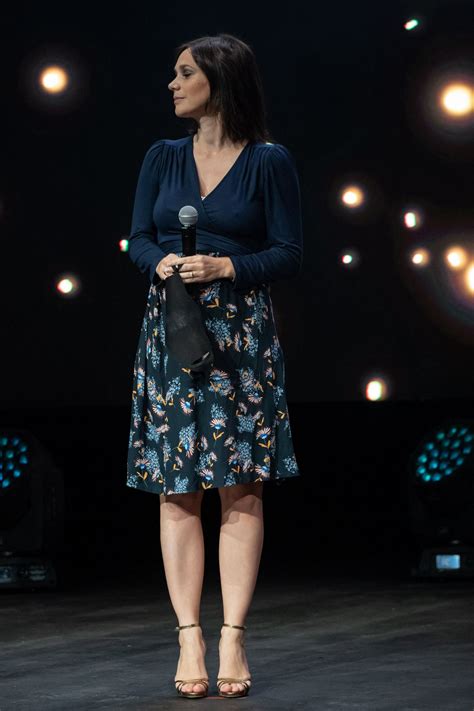 Elle représente la france en danse sur glace avec son partenaire fabian bourzat, jusqu'à sa retraite sportive en 2014. Nathalie Pechalat - Sportel Awards Gala in Monaco 10/27/2020 • CelebMafia