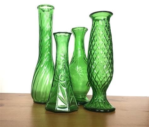 Emerald Green Glass Vintage Vases Set Of 4 Mixed Lot Wedding Etsy Vintage Vases Green Glass
