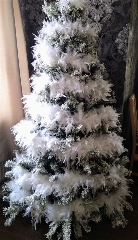 Elegant Feather Boas For A Festive Christmas Tree