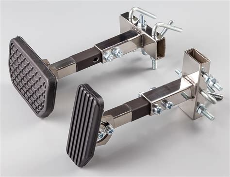 Auto Gas and Brake Car Pedal Extenders Kit Enhancement with Rubber Pads